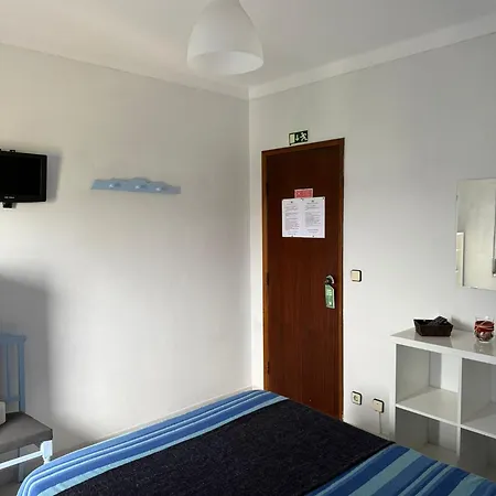 Casa de hóspedes Dona Inês De Castro *