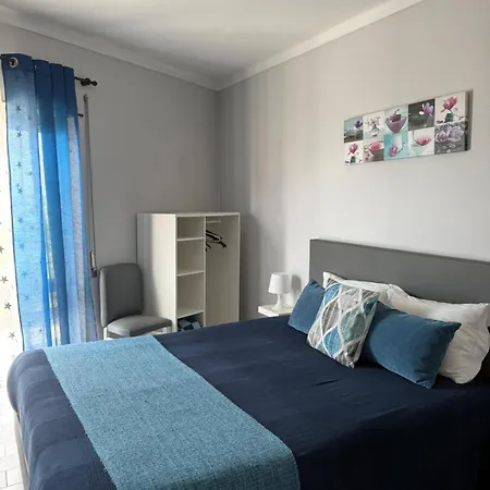 Dona Inês De Castro Casa de hóspedes *