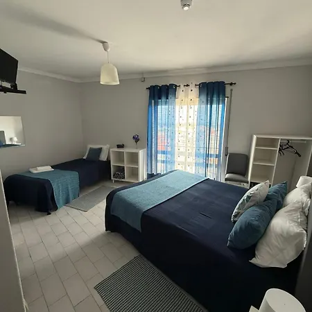 Casa de hóspedes Dona Inês De Castro *