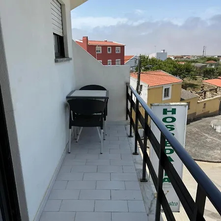 Dona Inês De Castro *